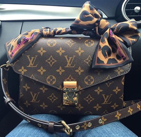 louis vuitton leopard pochette|Louis Vuitton Pochette metis fashionphile.